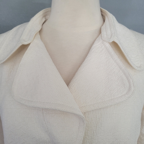 VINTAGE DOLCE AND GABBANA CROPPED BLAZER - Picture 4 of 14